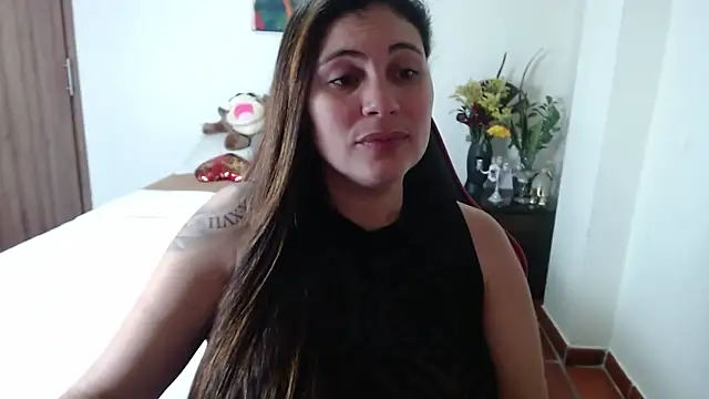 Secret Bella online show from September 2025 12:09:01 PM