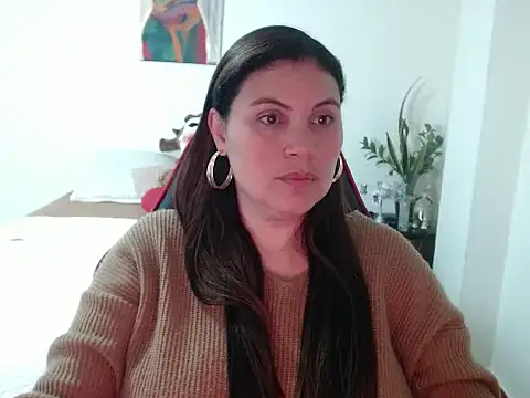 Secret Bella online show from October 2025 12:25:02 PM