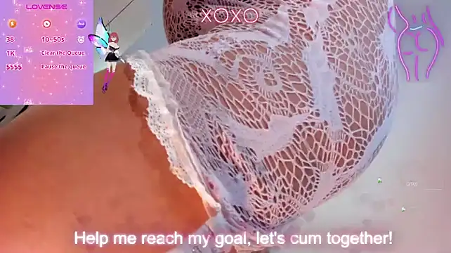 Snapshot of BrandyQueenx chatting on December 2025 06:54:02 AM BrandyQueenx online show from December 2025 06:54:02 AM