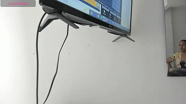 Lady miss    online show from February 2026 12:43:02 PM