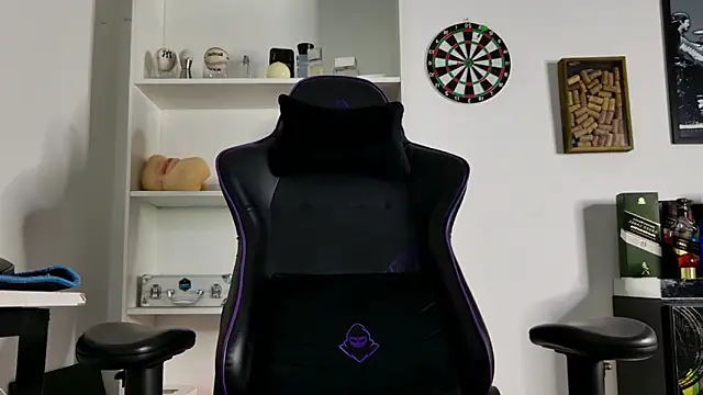 aaron nvk online show from January 2026 09:09:02 PM