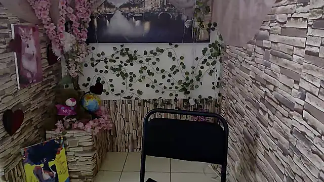 Snapshot of Amanda_Bright_ chatting on October 2025 06:58:02 AM Amanda Bright online show from October 2025 06:58:02 AM