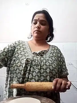 Trisha 71 online show from October 2025 04:25:02 AM