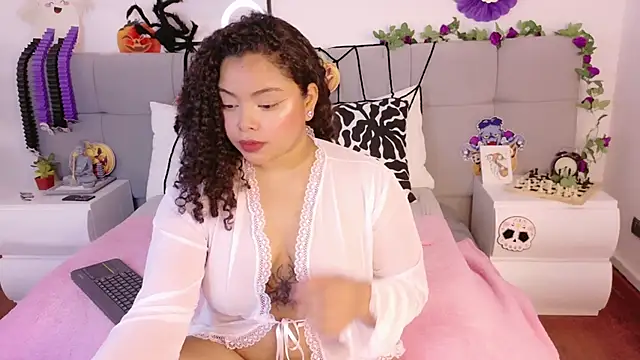 Snapshot of Alanaa_Gomez chatting on October 2025 03:00:02 PM Alanaa Gomez online show from October 2025 03:00:02 PM