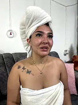 meli  brown online show from December 2025 10:25:01 PM