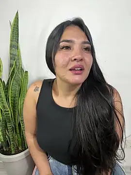 Snapshot of meli__brown chatting on May 2026 02:19:01 AM meli brown online show from May 2026 02:19:01 AM