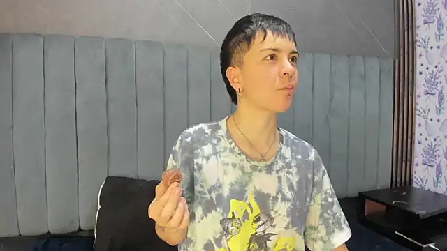  Hannah Hot online show from December 2025 01:45:02 AM