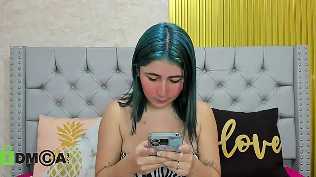 Skarlet 04 online show from November 2025 04:44:01 PM