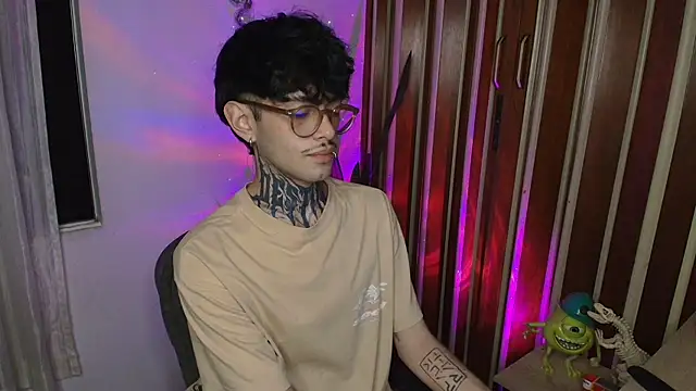 Mihail leroy online show from November 2025 03:19:02 AM