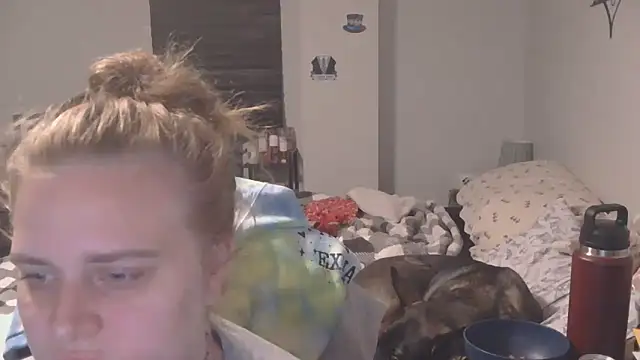 Sexyblonde12344 online show from September 2025 03:12:01 PM