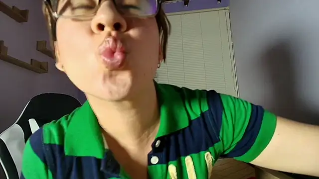 luna desiree online show from October 2025 08:04:02 AM