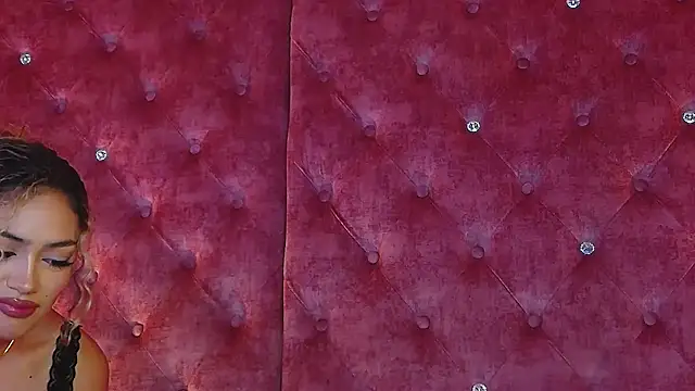 MaddisonBelucci online show from November 2025 09:03:01 PM