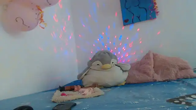 Victoria new online show from November 2025 07:03:02 PM