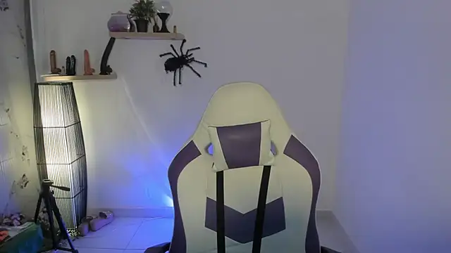 scarlett enjoy1 online show from October 2025 01:02:02 PM