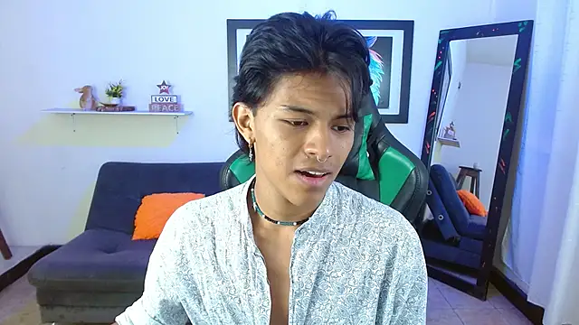 dreyk20 online show from November 2025 01:55:02 PM