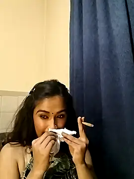 Snapshot of cute_indianxo chatting on April 2026 08:14:02 PM cute indianxo online show from April 2026 08:14:02 PM