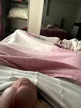 Heros2000 online show from November 2025 05:28:02 AM