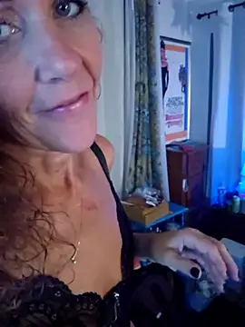 PhynneNicole online show from November 2025 06:36:01 AM