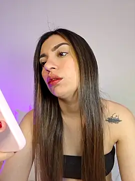 AmaiaSalvatore online show from October 2025 10:22:02 PM