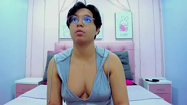Emmaa Lex online show from October 2025 01:09:02 PM