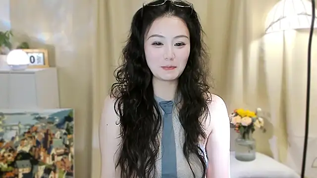 lumi65 online show from September 2025 10:59:02 AM