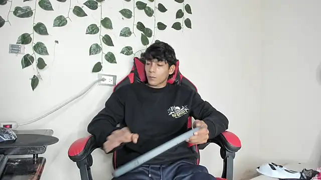 Snapshot of axel_rousse2 chatting on October 2025 09:16:01 PM axel rousse2 online show from October 2025 09:16:01 PM