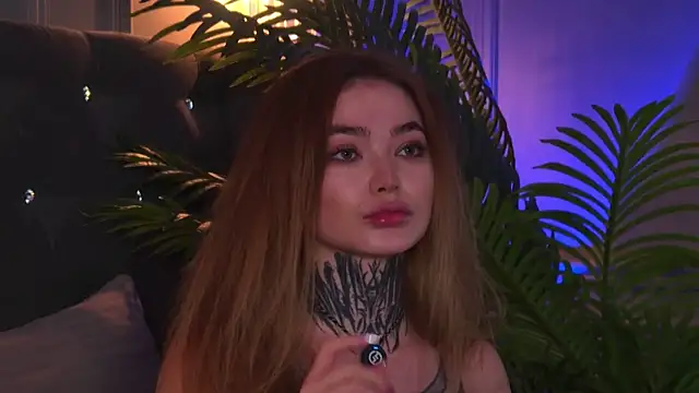 Snapshot of AriWild chatting on June 2026 04:47:02 AM AriWild online show from June 2026 04:47:02 AM