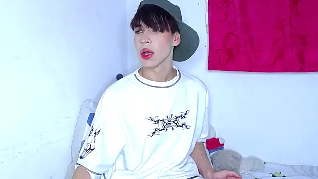 lucky stricke online show from November 2025 04:22:01 AM