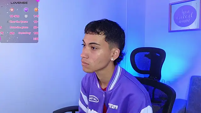 yulian vasquez online show from September 2025 12:17:01 PM