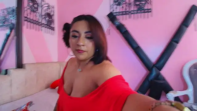 YiingandYang online show from December 2025 06:35:02 PM