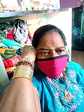 Snapshot of amuthasree chatting on September 2025 02:06:02 AM amuthasree online show from September 2025 02:06:02 AM