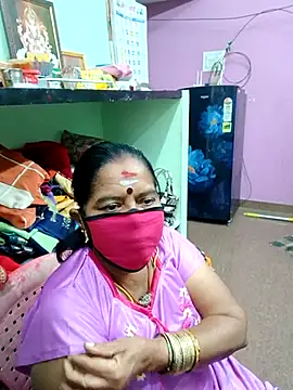 Snapshot of amuthasree chatting on October 2025 05:53:02 PM amuthasree online show from October 2025 05:53:02 PM