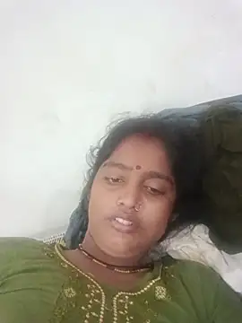 Snapshot of Guriya0076 chatting on June 2026 11:18:02 PM Guriya0076 online show from June 2026 11:18:02 PM