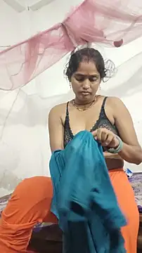 Snapshot of Guriya0076 chatting on July 2026 01:14:02 PM Guriya0076 online show from July 2026 01:14:02 PM
