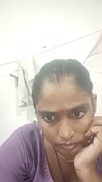 Snapshot of Guriya0076 chatting on July 2026 12:42:01 PM Guriya0076 online show from July 2026 12:42:01 PM
