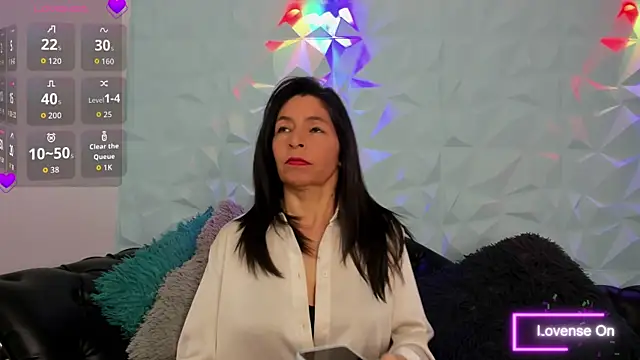 SabinaDeluxe cg online show from December 2025 12:10:01 PM