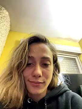 Snapshot of blond-96 chatting on October 2025 09:02:01 AM blond-96 online show from October 2025 09:02:01 AM
