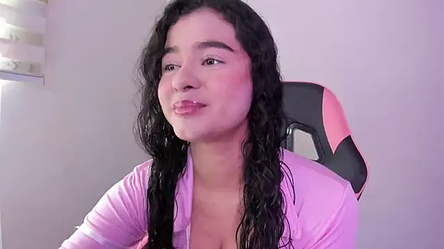 Arianna Jannes online show from February 2026 04:00:02 PM