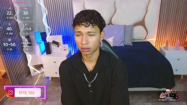 Snapshot of Ette_tay chatting on November 2025 03:34:01 AM Ette tay online show from November 2025 03:34:01 AM