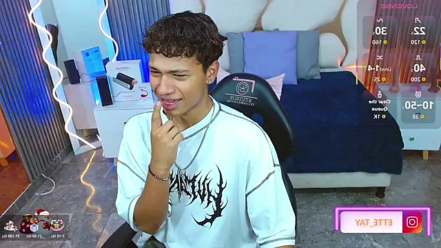 Snapshot of Ette_tay chatting on November 2025 03:09:02 AM Ette tay online show from November 2025 03:09:02 AM