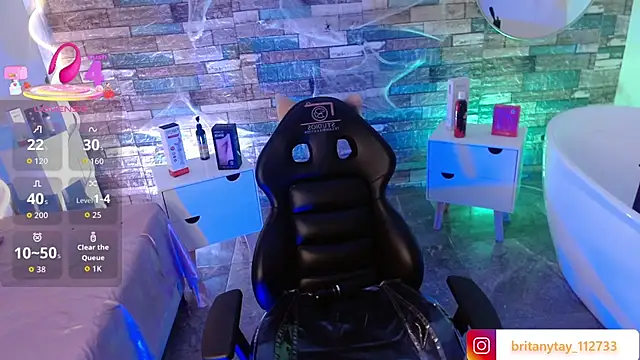 Snapshot of boyfox_tay chatting on November 2025 04:13:02 AM boyfox tay online show from November 2025 04:13:02 AM