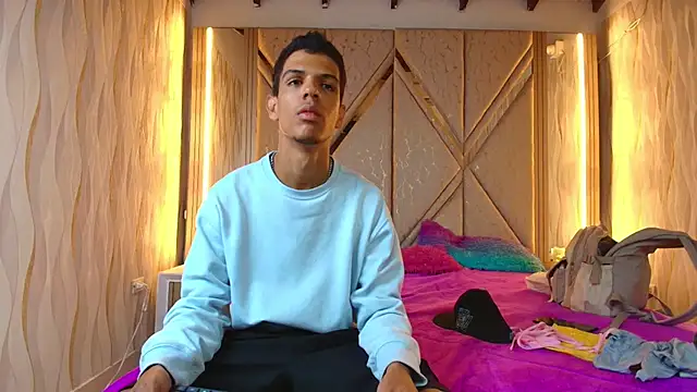 Hotcouple 222 online show from November 2025 07:31:02 AM