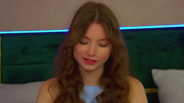 KeiraAsti online show from September 2025 06:19:02 AM