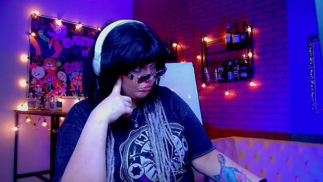 Snapshot of MaryHarrys chatting on May 2026 02:30:01 AM MaryHarrys online show from May 2026 02:30:01 AM