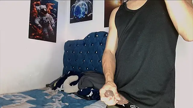 Snapshot of Arturocontreras11 chatting on December 2025 04:54:01 AM Arturocontreras11 online show from December 2025 04:54:01 AM