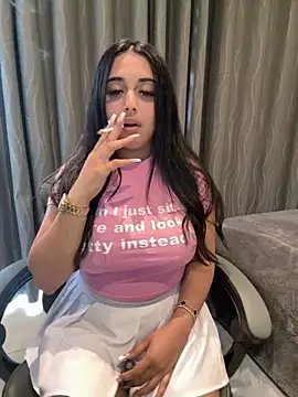 Snapshot of LilMisIndianx chatting on September 2025 08:40:01 AM LilMisIndianx online show from September 2025 08:40:01 AM