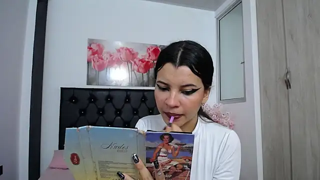 pinky f00x online show from September 2025 12:54:02 AM