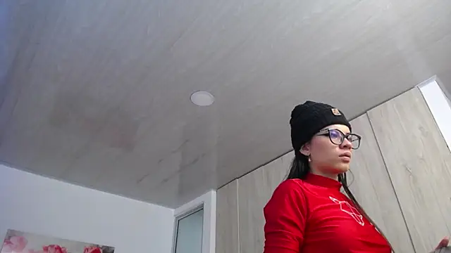 pinky f00x online show from September 2025 10:01:02 PM