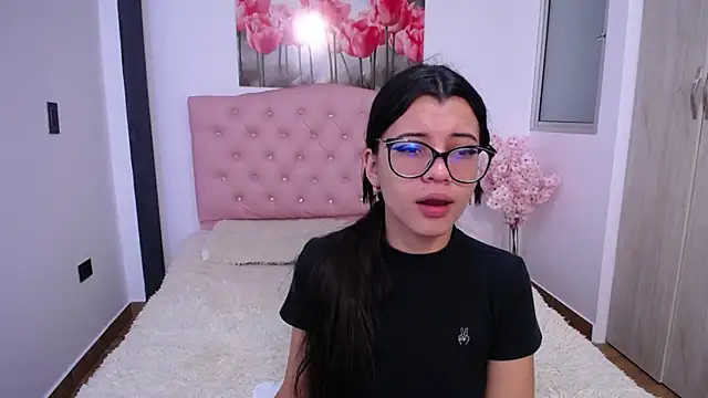 pinky f00x online show from September 2025 02:15:02 AM