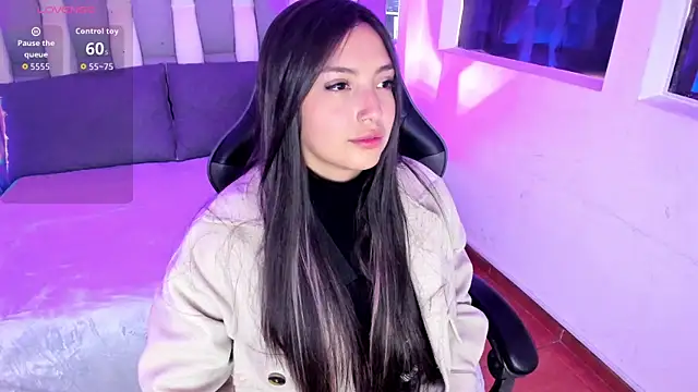 Adaara Rey online show from November 2025 06:41:02 PM